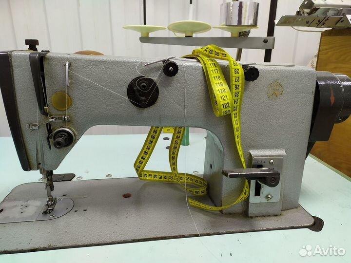 Промышленная швейная машина 1022 м класса