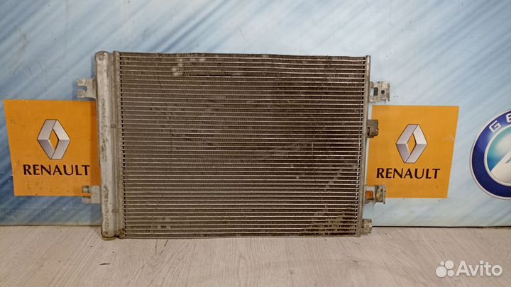 Радиатор кондиционера Renault sandero