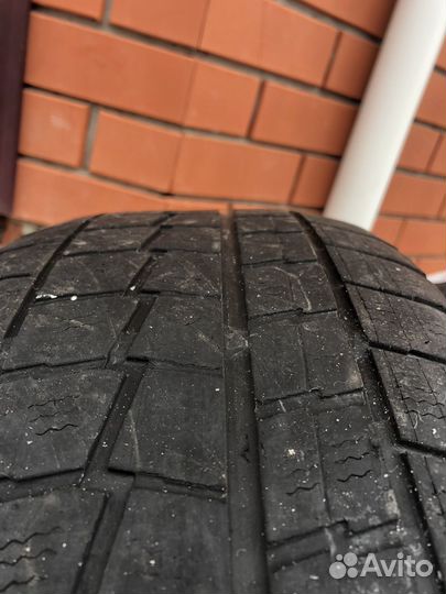 Dunlop Winter Maxx 215/65 R16 98