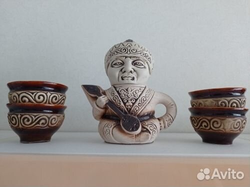 Чайник заварочный с чашками