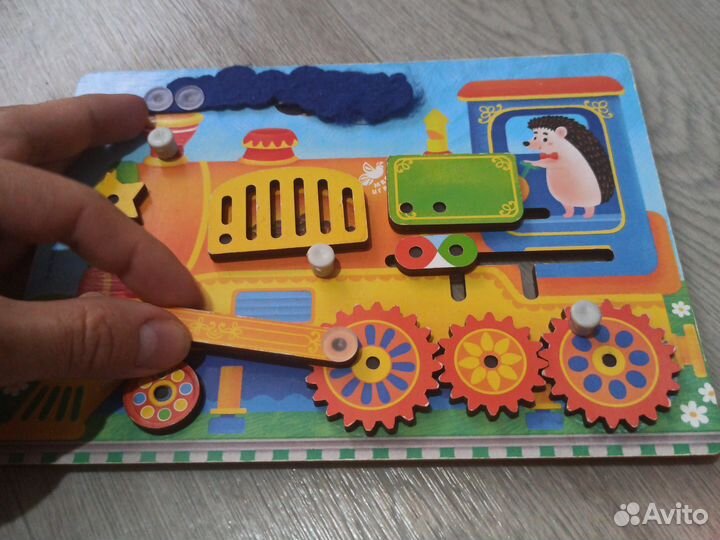 Развивающие игрушки для малышей пакетом