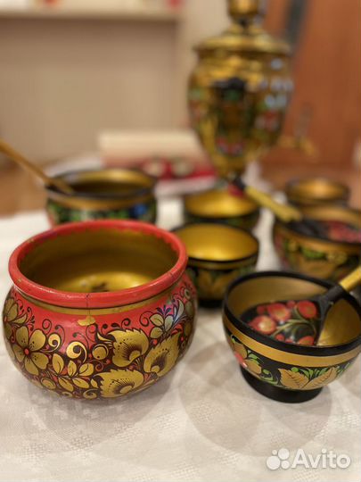 Продам набор посуда Хохлома