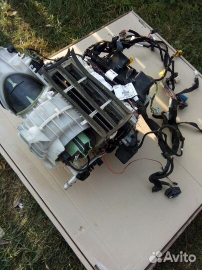 Печка на Peugeot 308 с мотором и проводами