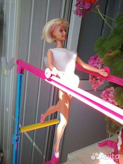 Барби-гимнастка,доктор из 90х винтаж