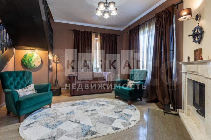 Коттедж 140 м² на участке 7 сот.