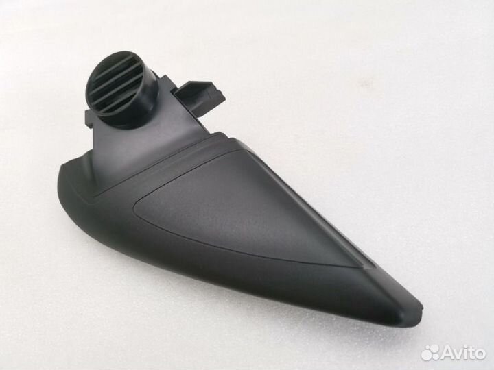 Накладка зеркало передняя левая Skoda Octavia A5