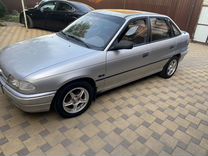 Opel Astra 1.6 MT, 1993, 200 000 км, с пробегом, цена 169 000 руб.