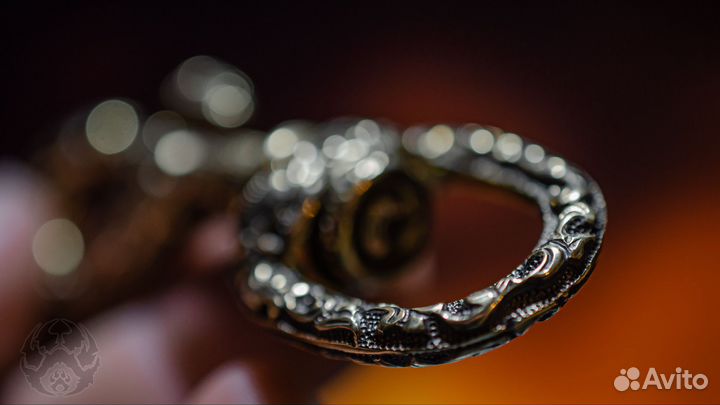 Карабин из бронзы, с гравировкой