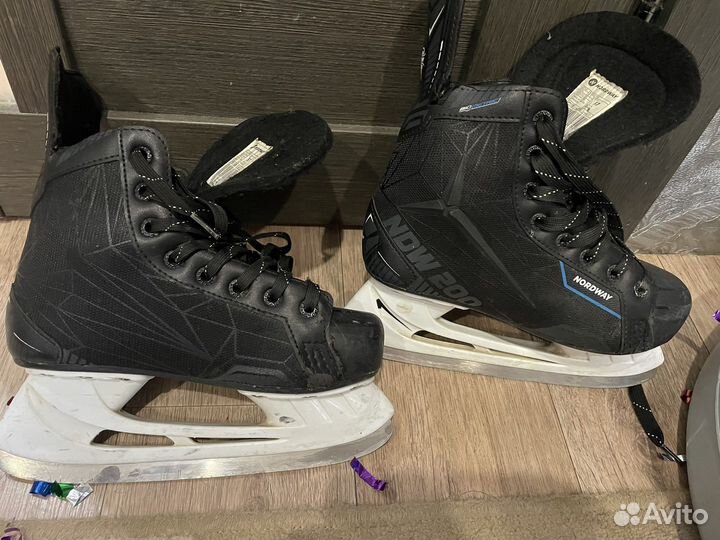 Коньки хоккейные