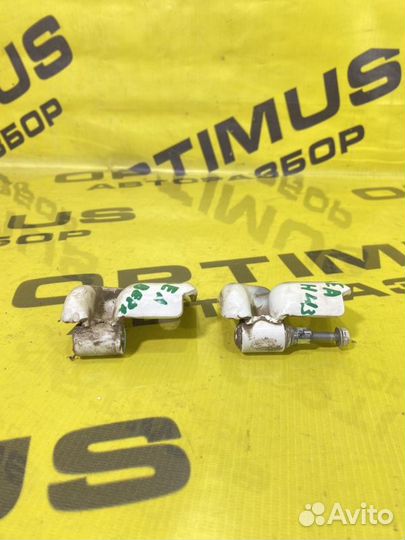 Петля двери задняя правая Fiat Albea 2011