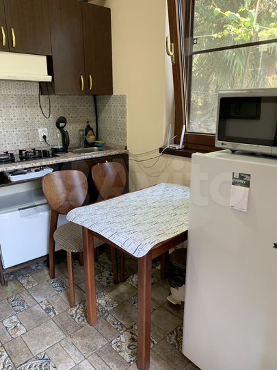 Дом 25 м² на участке 1,5 сот.