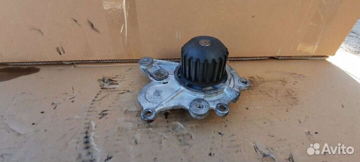 Помпа Hyundai Santa Fe 2.2 дизель D4EB