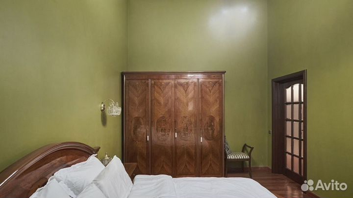 Спальный гарнитур Италия