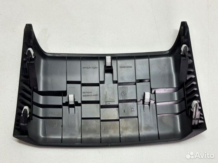 Накладка декоративная передняя Toyota Camry