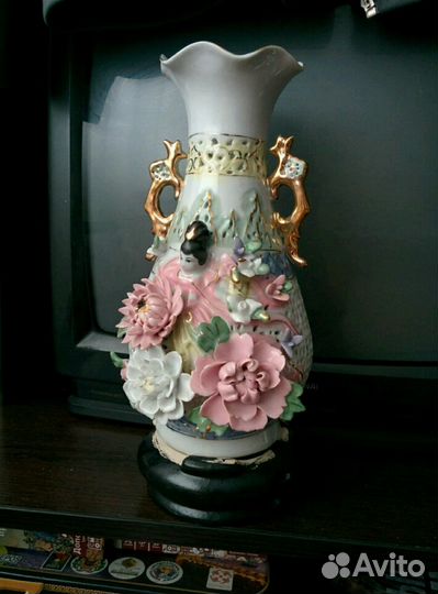 Ваза с неглубоким дном