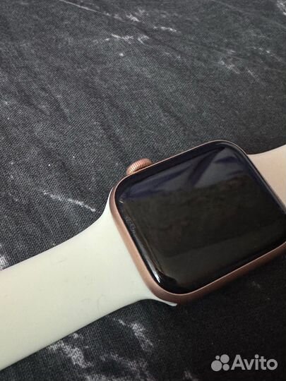 Часы apple watch se 40 mm