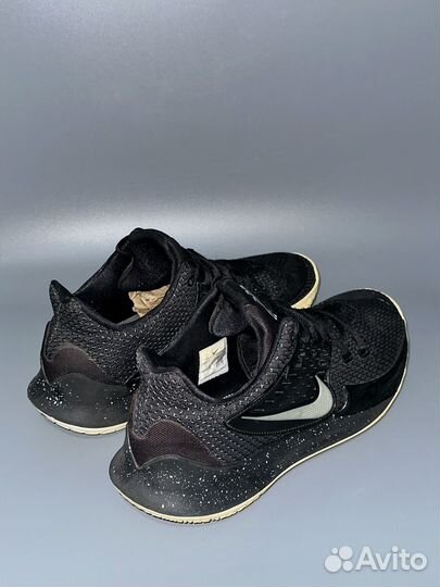 Баскетбольные кроссовки Nike Kyrie Low 2 Oreo