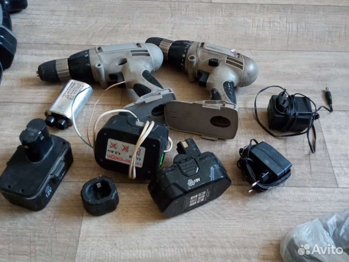 Корзина с запчастями