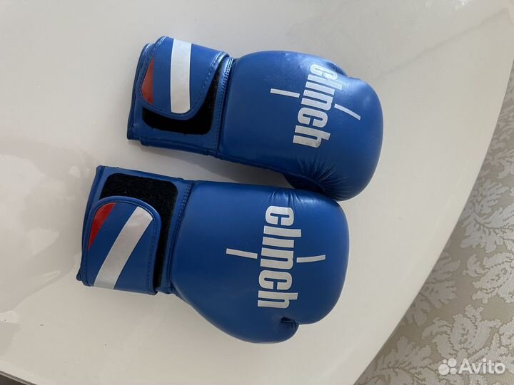 Боксерские перчатки 12 oz