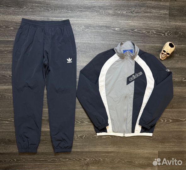 Спортивный костюм Adidas