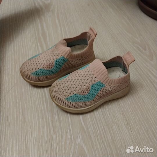 Кроссовки детские