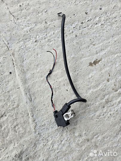 Клемма аккумулятора BMW F10