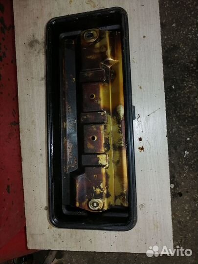 Крышка головки блока (клапанная) peugeot 206 1.4