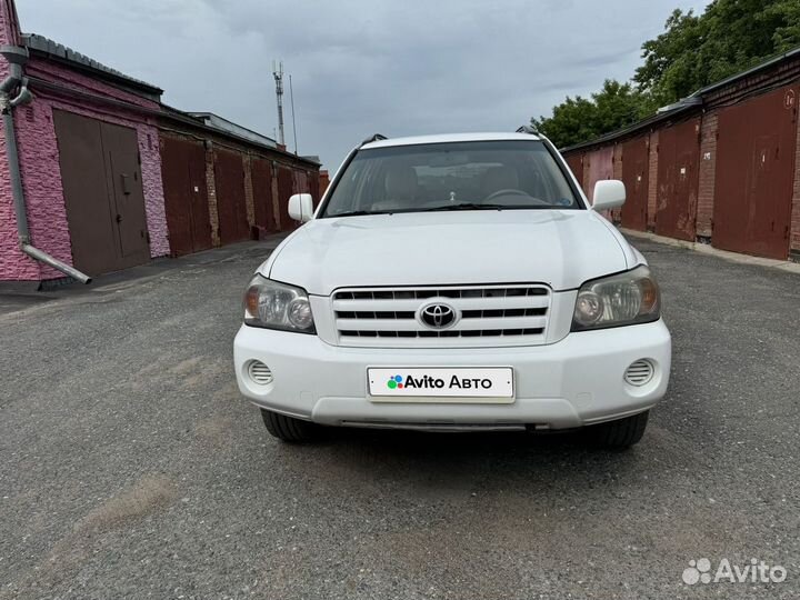 Toyota Highlander 3.3 AT, 2004, 295 000 км