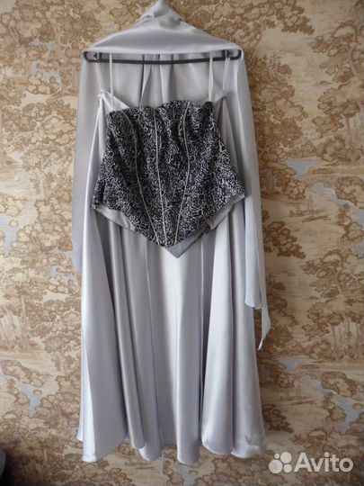 Вечернее платье