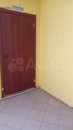 Торговая площадь, 56 м²