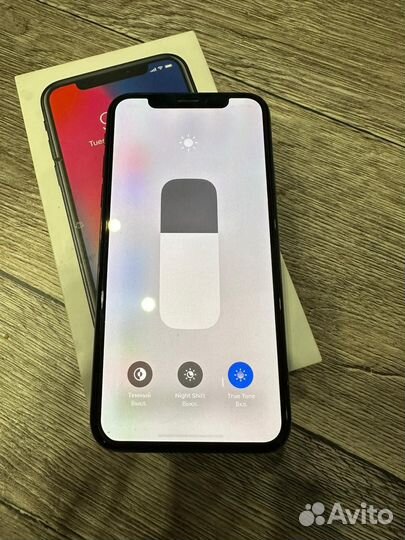 iPhone X, 256 ГБ