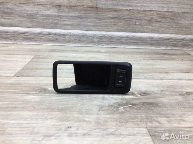 Кнопка стеклоподъемника задняя левая Focus / Kuga