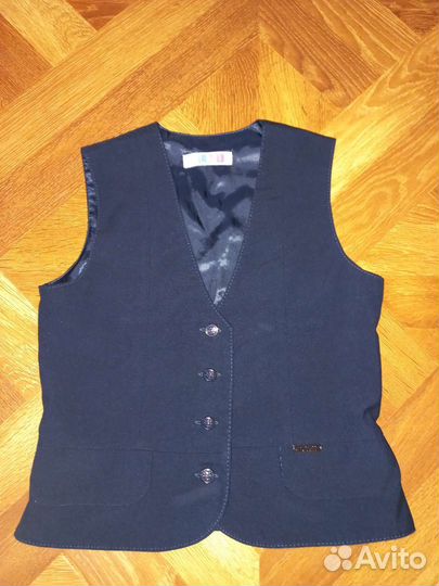 Жилетка тёмно-синяя
