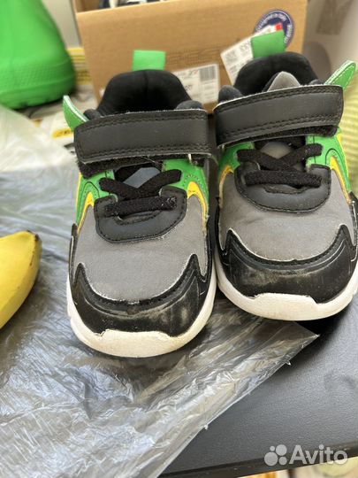 Кроссовки котофей