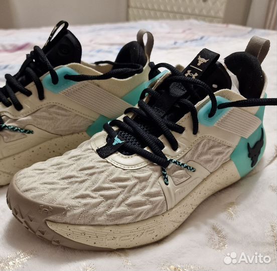 Кроссовки under armour hovr оригинал