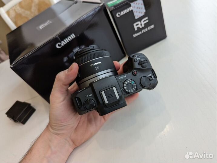 Беззеркальная камера Canon EOS RP + RF 50mm f1.8