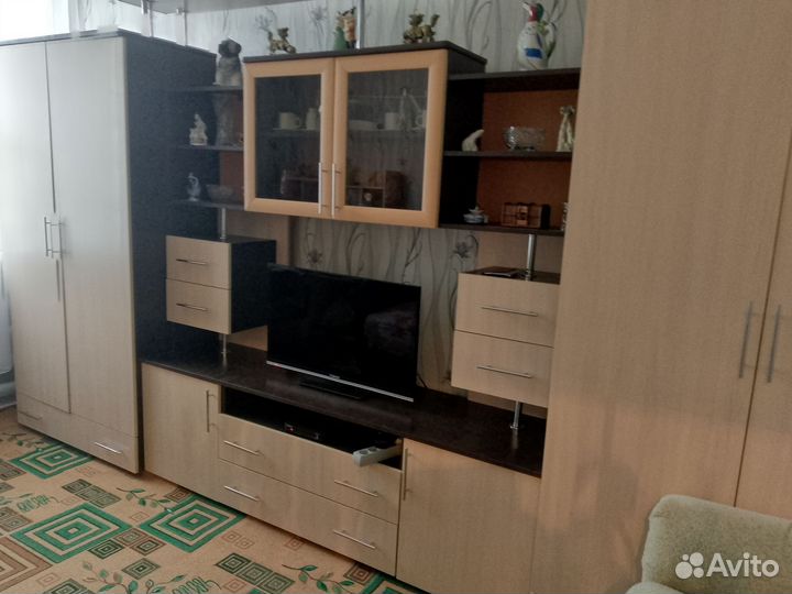 Стенка в гостиную