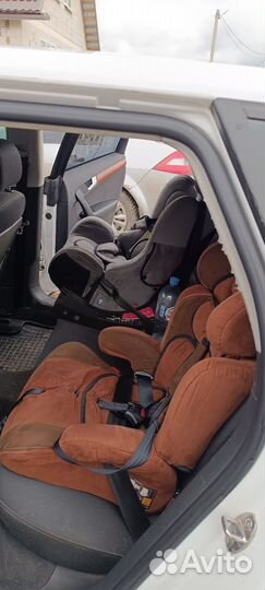 Детское автомобильное кресло бу
