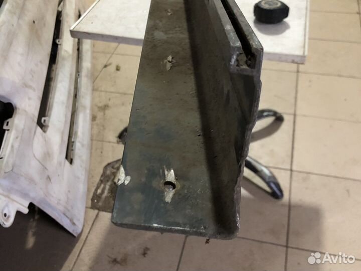 Профиль окантовочный для фургона