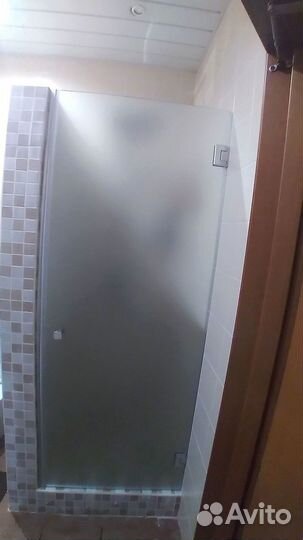 Стеклянные двери на заказ