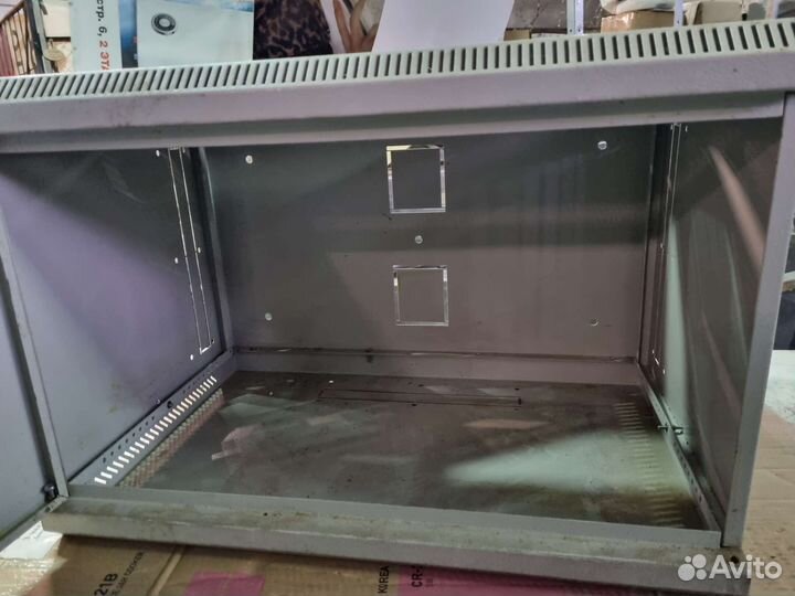 Шкаф серверный 600х410х400 железная дверца