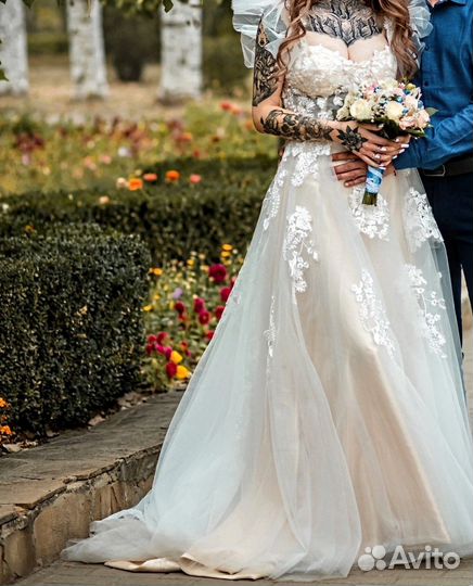 Свадебное платье