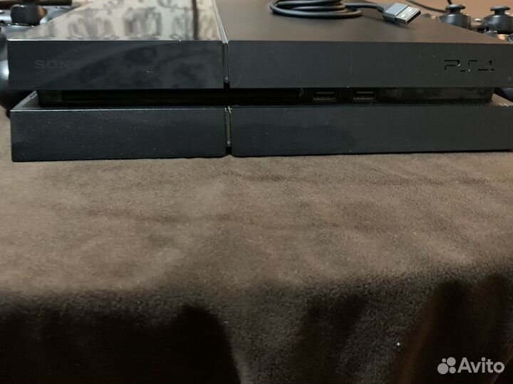 Плейстешн 4