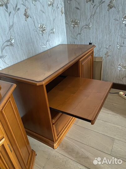 Мебель и массива. Италия