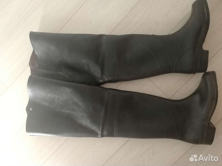 Болотные сапоги