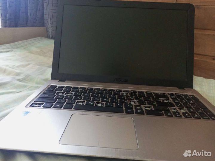 Ноутбук asus