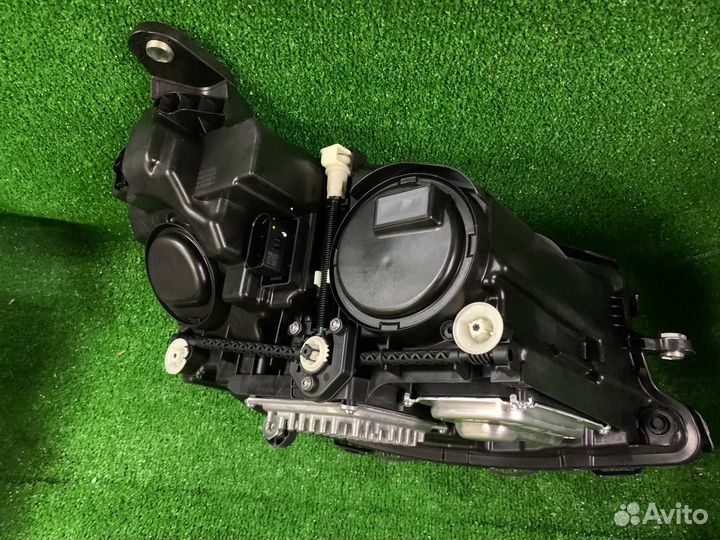 Фара левая Mercedes-Benz EW213 2023 multi в сборе