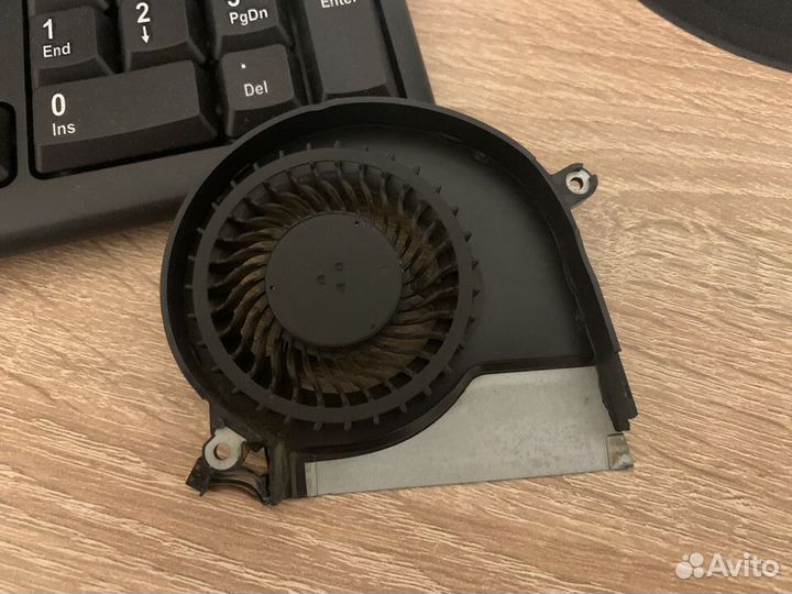 Кулер для ноутбука HP Pavilion