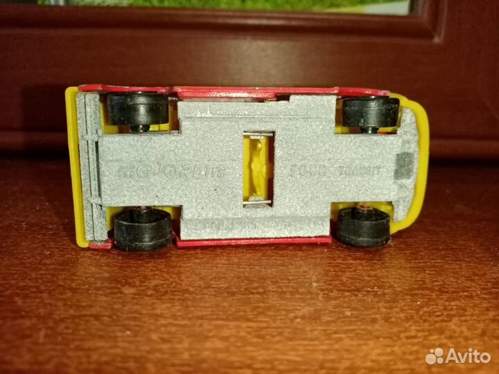 Модель авто форд транзит