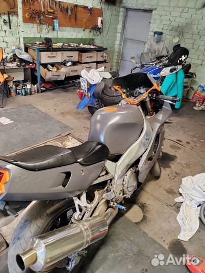 Ямаха yzf 750 r